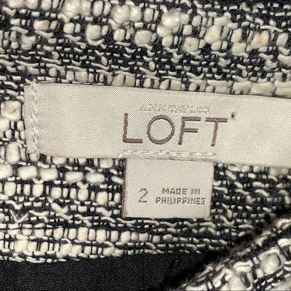 LOFT tweed cream and black knee length straight pencil skirt size 2 - Picture 3 of 5